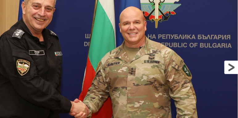 Висш командир от НАТО обикаля казарми у нас, за какво се готвим